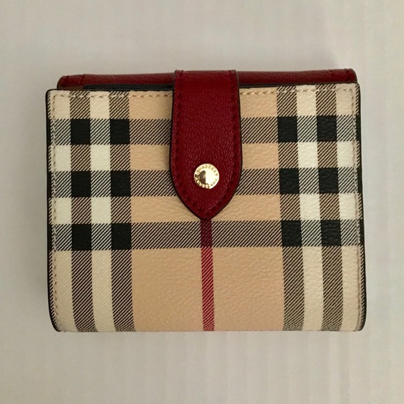 ❌🌟HP x2🌟Burberry Bifold Wallet - Picture 2 of 8